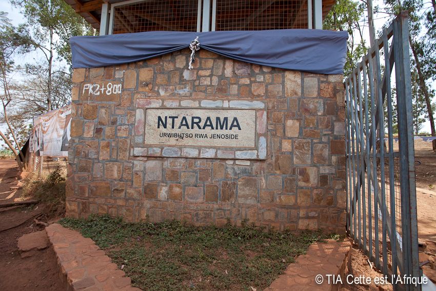 Ntarama Church - Rwanda photo 194Ntarama-tiaphotoblog_zps62df37ad.jpg