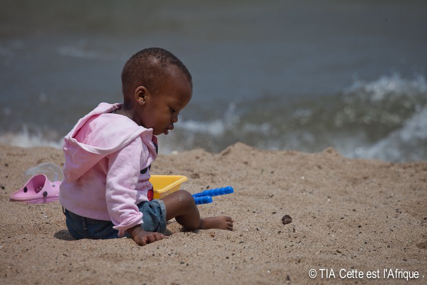  photo 21LakeKivu-tiaphotoblog_zps749f632b.jpg