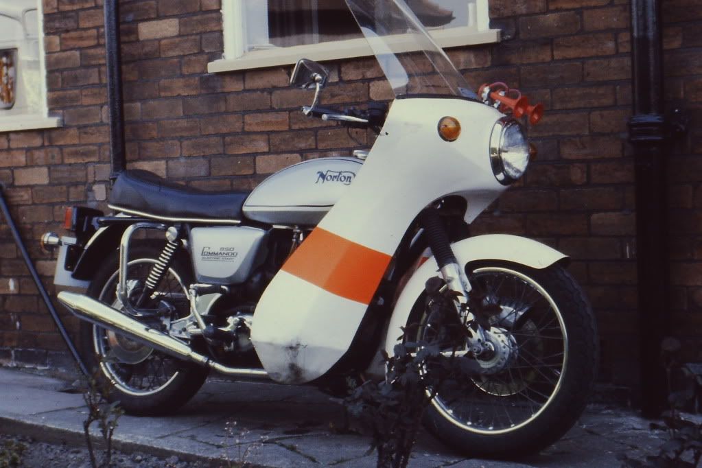 norton commando fairing