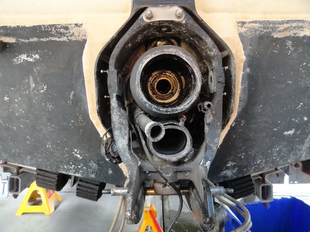 Bravo III / 3 outdrive repair all bellows, gimbal brg, install raw