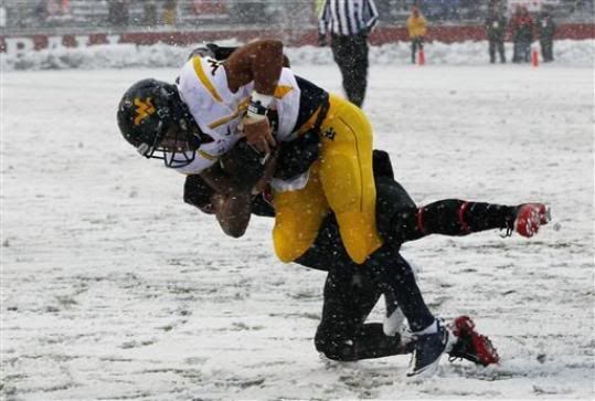  photo WVU-vs-Rutgers-snow.jpg