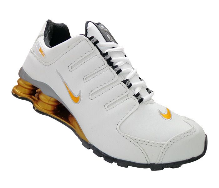 i1104.photobucket.com/albums/h339/Vanessa_Lucas_Paim/Nike%20Shoz%20NZ/Branco%20e%20dourado/13229_1_zpsbqnivtu3.jpg