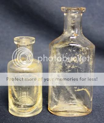 Lot of 10 Vintage Small Apothecary Bottles   Clear and Amber   Tappan 