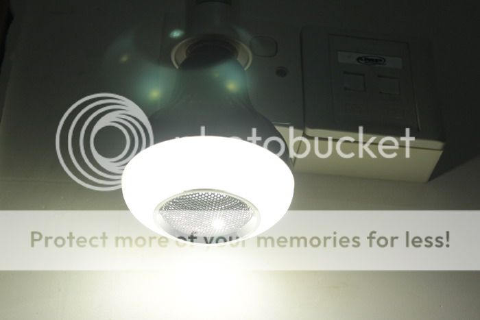 Bluetooth Speaker LED Lamp 8W LED Lighting Lamp Light with Bluetooth Loudspeaker